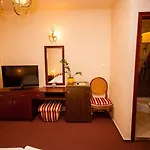 Casa de hóspedes Korona And Restaurant 4*
