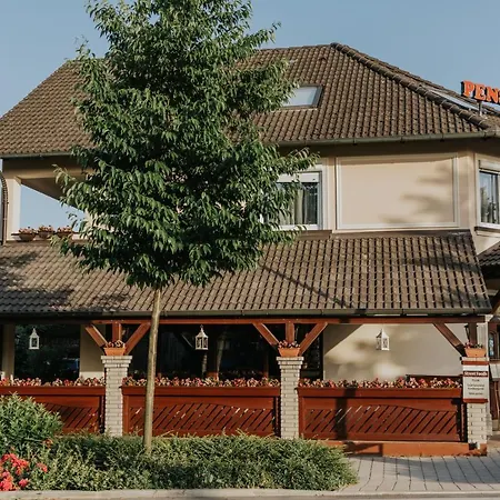 Guest house Korona And Restaurant
