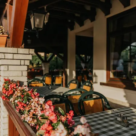 Korona And Restaurant Heviz