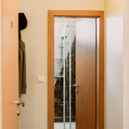 Korona And Restaurant