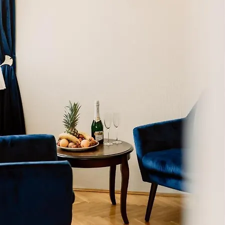 Guest house Korona And Restaurant 3*