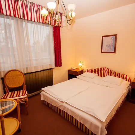 Casa de hóspedes Korona And Restaurant Hévíz