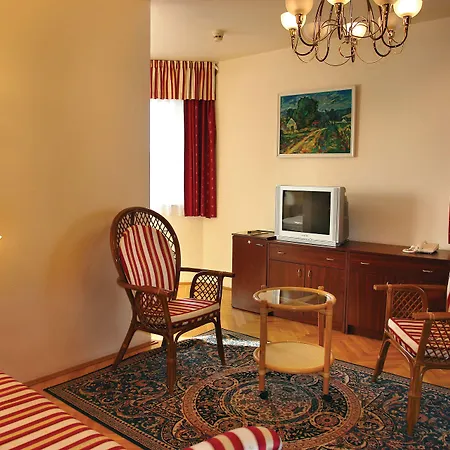 Korona And Restaurant 4* Heviz