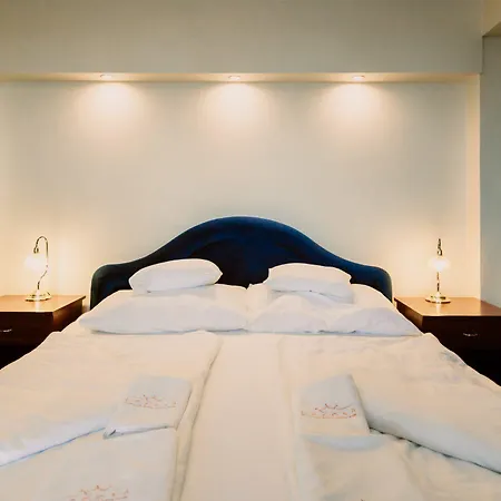 Casa de hóspedes Korona And Restaurant 4*