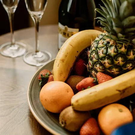 Korona And Restaurant Casa de hóspedes