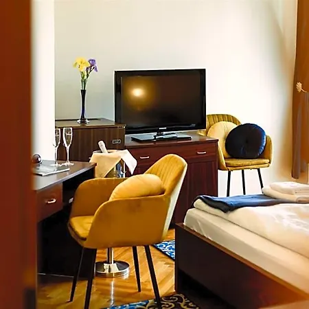 Korona And Restaurant Gasthof 4*