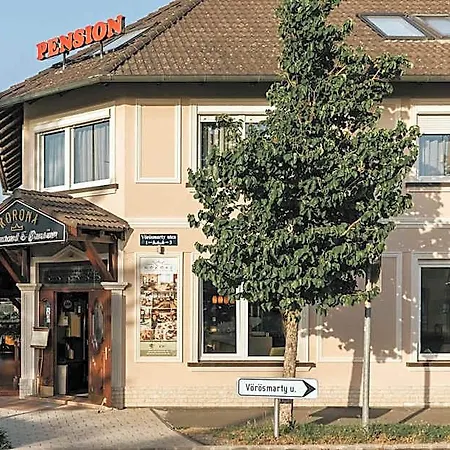 Korona And Restaurant Πανσιόν 4*