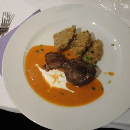 Korona And Restaurant Affittacamere