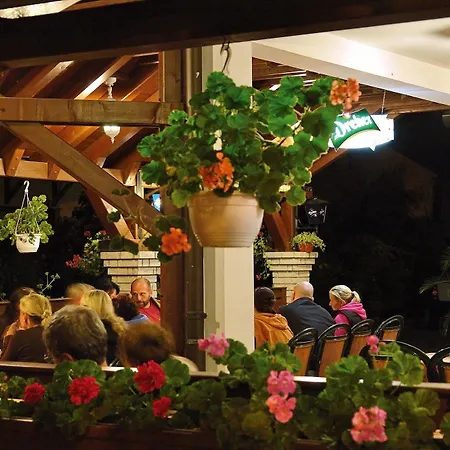Guest house Korona And Restaurant