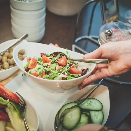 Casa de hóspedes Korona And Restaurant