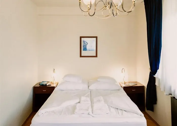 Гостевой дом Korona And Restaurant Хевиз