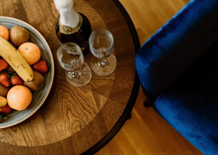 Korona And Restaurant ゲストハウス