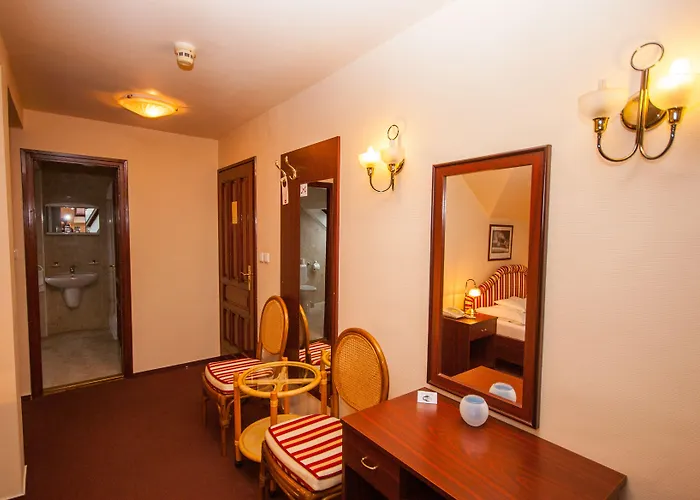 Korona And Restaurant Гостевой дом 4*