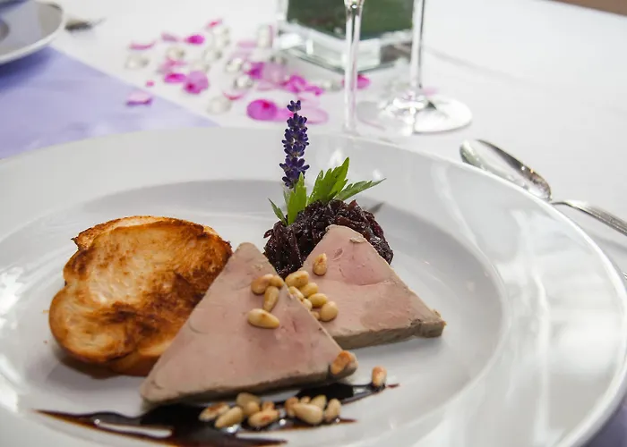 Korona And Restaurant