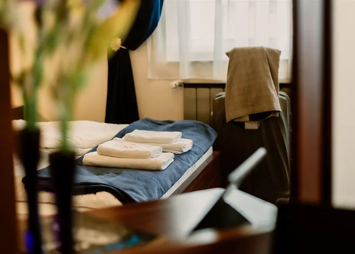 Korona And Restaurant ゲストハウス