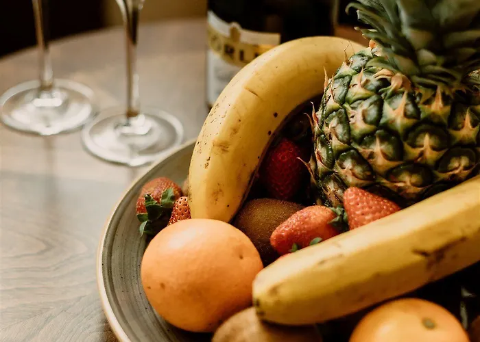 Korona And Restaurant ゲストハウス