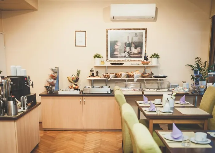 Korona And Restaurant 4* Хевиз